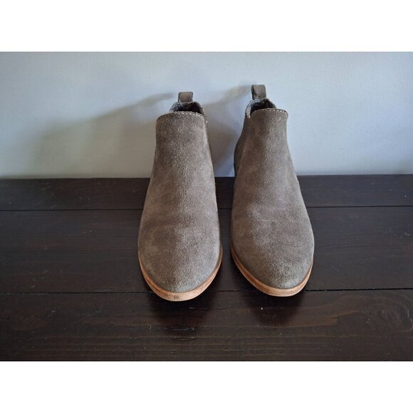 Dolce Vita Kadie Gray Suede Chelsea Ankle Bootoe/Pre-owned, Sz. 8 - Picture 5 of 9